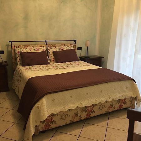 B&B Villa Lina Desenzano del Garda Esterno foto