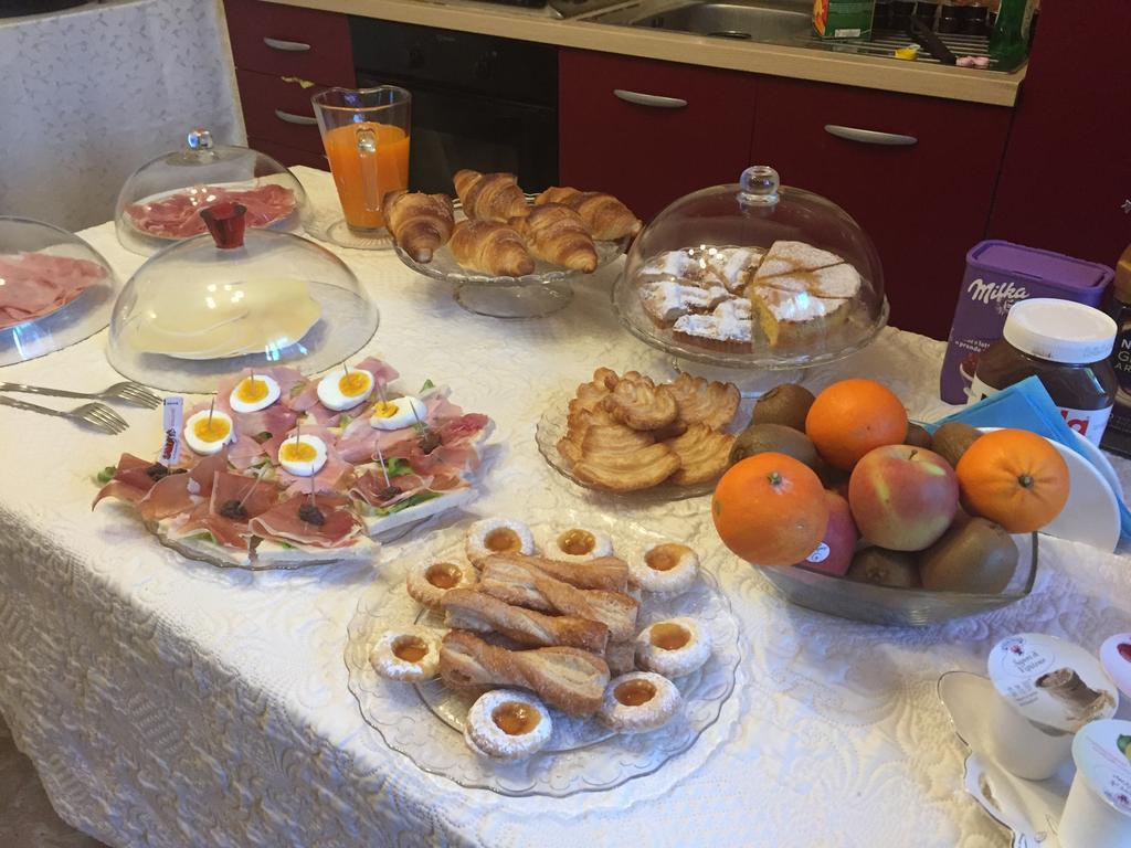 B&B Villa Lina Desenzano del Garda Esterno foto